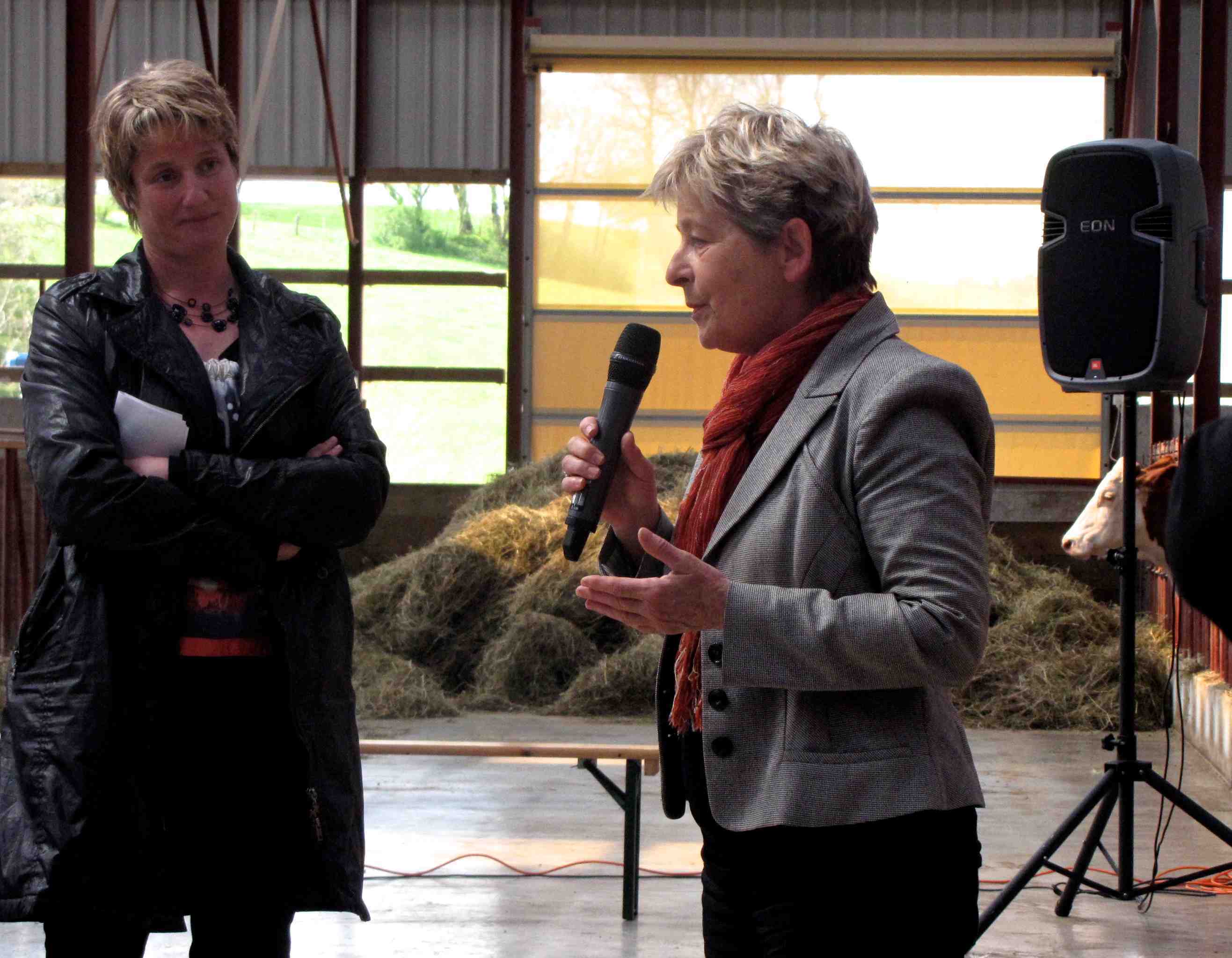 A Gevresin, au Gaec des Vents, il était question du Service de remplacement.