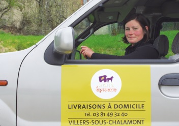 La petite épicerie, véritable lieu de vie à Villers-sous-Chalamont.