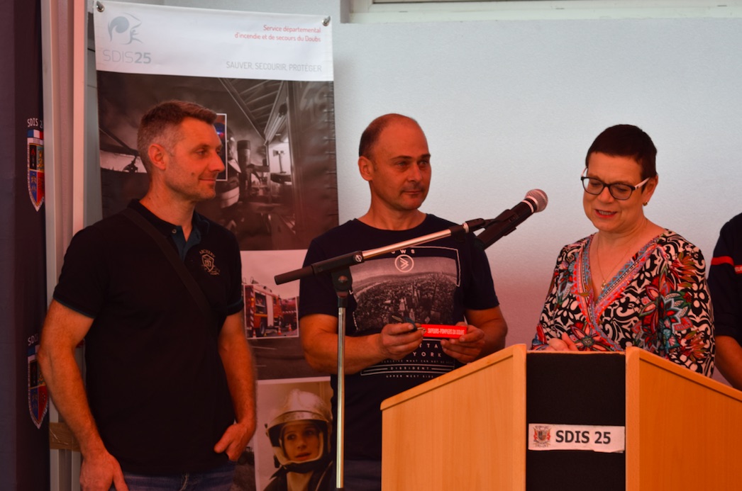 Les pompiers du Doubs soutiennent le Garage Solidaire