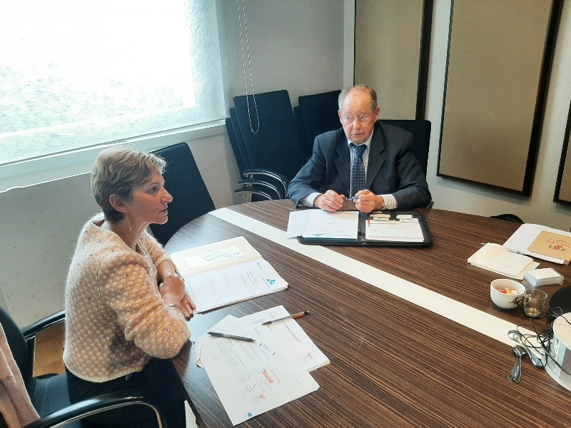 Une convention entre l’Urssaf Franche-Comté et l’Amicale des Frontaliers pour améliorer l’accompagnement des travailleurs frontaliers en Suisse.