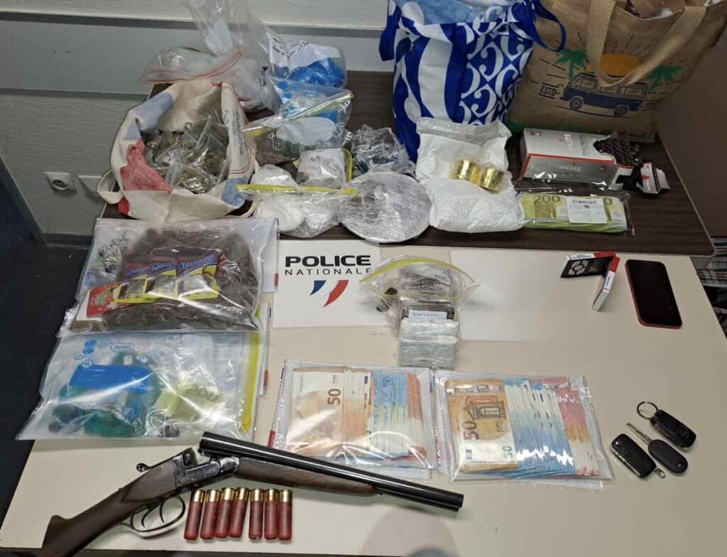 Un jeune homme arrêté pour trafic de drogue, détention d’arme et conduite sans permis à Besançon