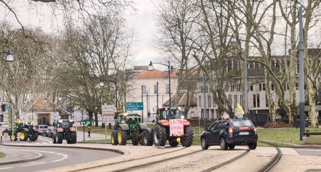 Une action des agriculteurs de la Coordination Rurale a eu lieu ce samedi 24 janvier à Besançon pour dire Non au Mercosur