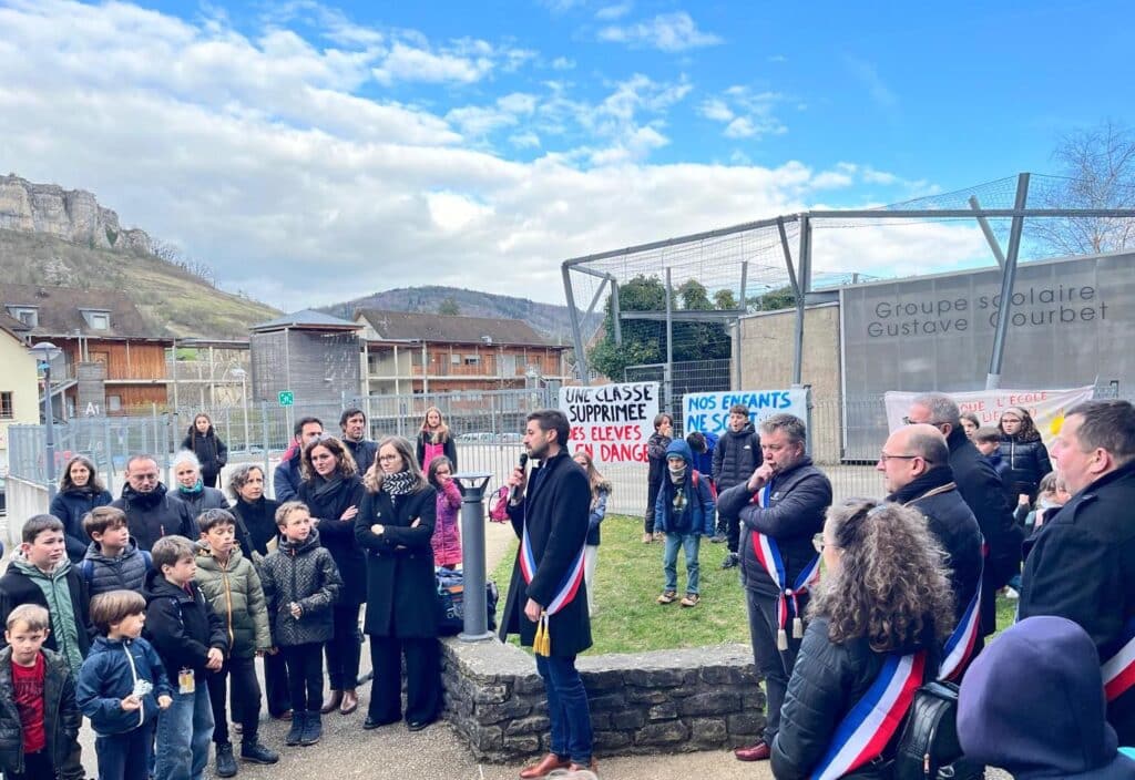 École Courbet d&rsquo;Ornans, la classe est maintenue