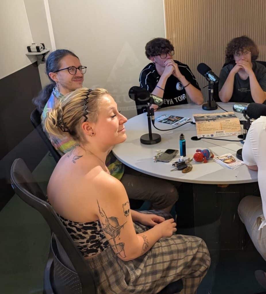 La troupe Les Fous Zélés en spectacle le vendredi 10 juillet 2026 à Déservillers