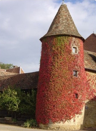 Anne Montenot-André et Michel André vous invitent à fêter les 300 ans de leur maison