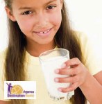 Le lait est essentiel à l’enfant.